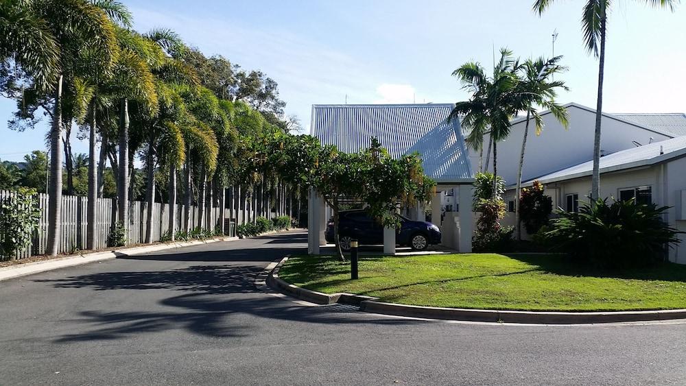 Titree Village Holiday Apartments Port Douglas Zewnętrze zdjęcie